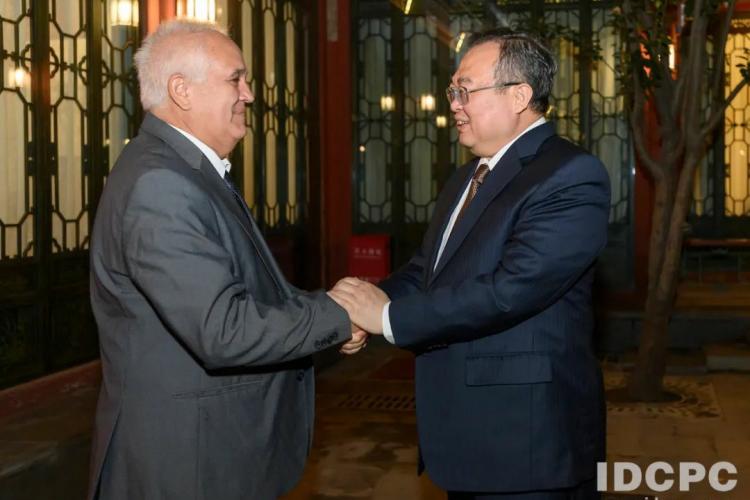 top-cuban-and-chinese-communist-officials-hold-talks-in-beijing