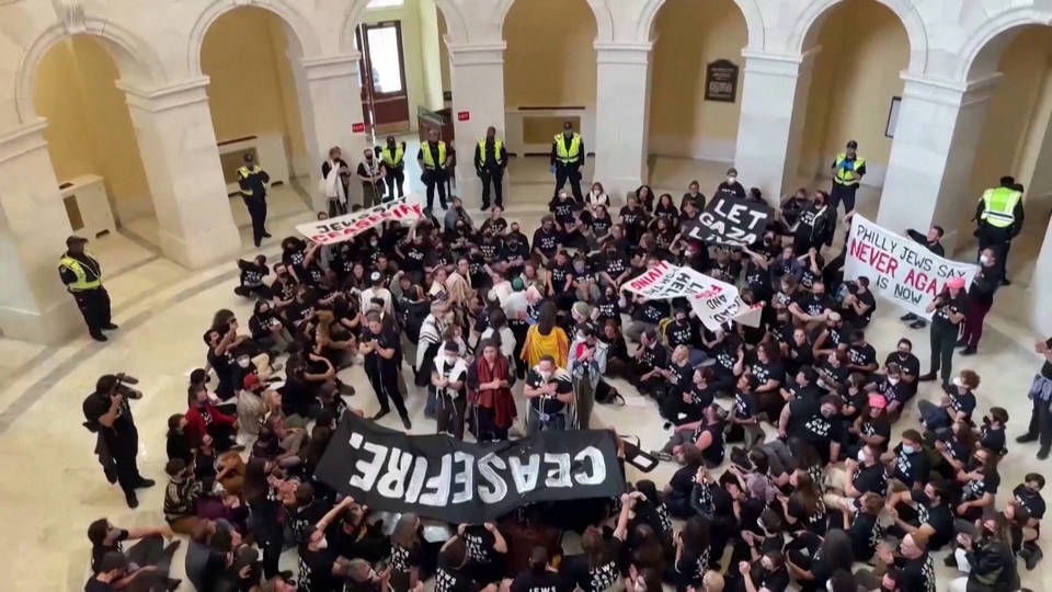 hundreds-arrested-in-washington-dc.-at-jewish-led-protests-against-gaza-war 