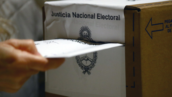 los-argentinos-eligen-hoy-nuevo-presidente-entre-sergio-massa-y-javier-milei