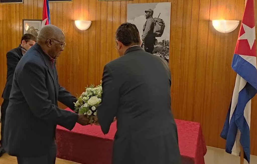 cuban-vp-paid-tribute-to-fidel-castro-in-france