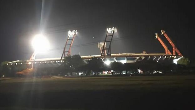 ‘the-stadium-has-the-lights-full-on-but-the-people-can’t-even-cook’,-they-complain-in-sancti-spiritus