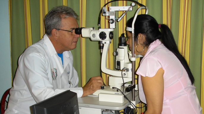 regimen-cubano-envia-oftalmologos-a-jamaica