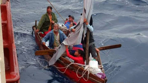 seven-cuban-rafters-and-a-dog-are-rescued-off-the-coast-of-mexico