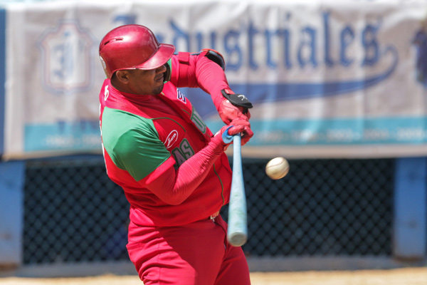 liga-elite-del-beisbol-cubano:-las-tunas-deja-en-nueve-la-racha-ganadora-de-matanzas