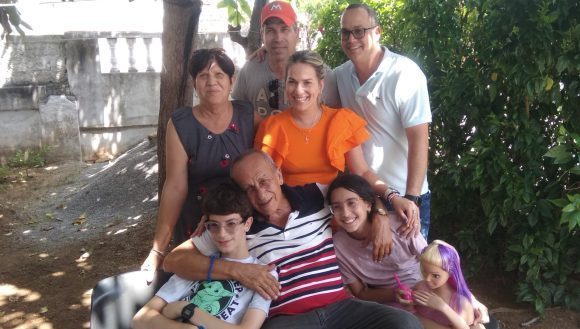 envianos-una-foto-de-tu-familia