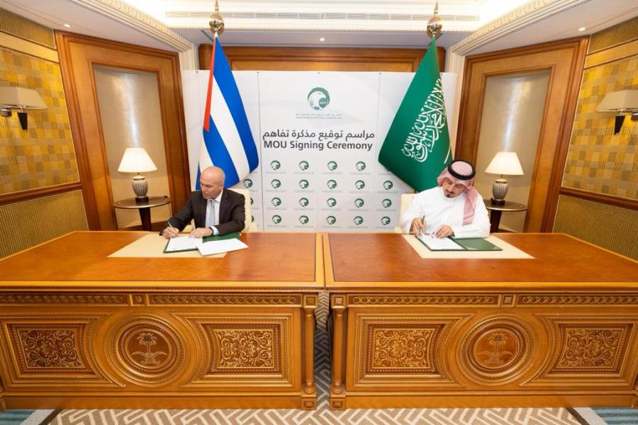 asociaciones-de-cuba-y-arabia-saudita-suscriben-convenio-de-cooperacion-en-futbol