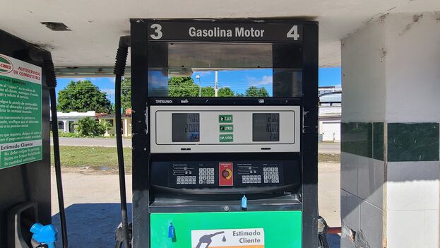 cuban-gasoline-set-to-rise-to-200-pesos-a-liter,-250-for-diesel,-while-service-stations-await-the-go-ahead