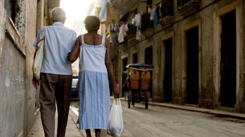 los-ancianos-seguiran-siendo-los-mas-afectadas-por-medidas-del-estado-cubano,-afirma-experto