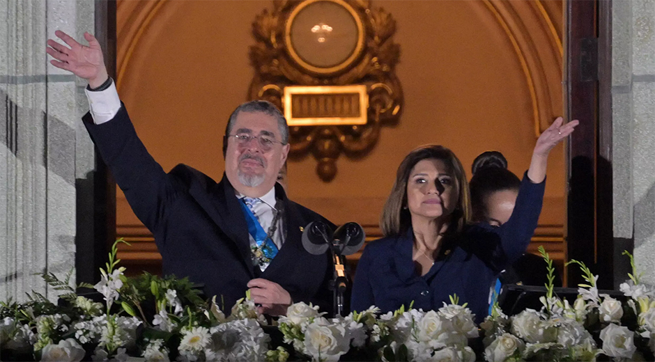 la-imagen-del-dia:-bernardo-arevalo-toma-posesion-como-presidente-de-guatemala