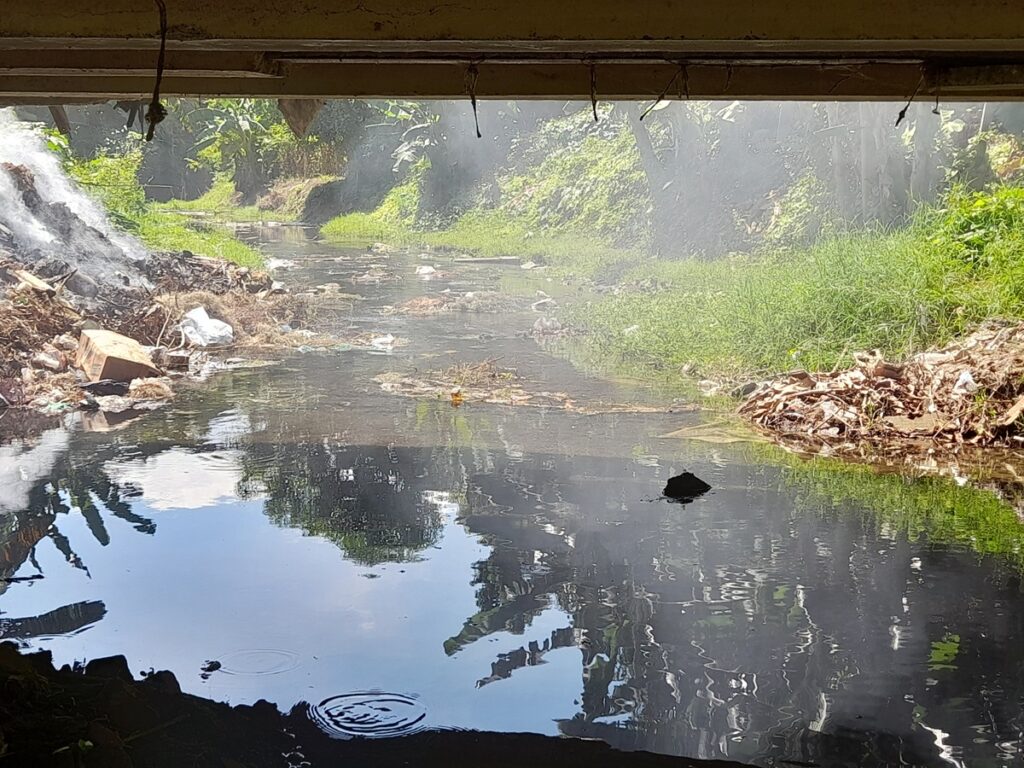 “toda-la-cagazon-viene-pal-rio”:-la-contaminada-cuenca-gascon-los-guaos-en-santiago-de-cuba