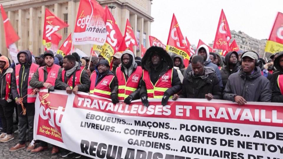 french-protests-decry-new-legislation-targeting-immigrants