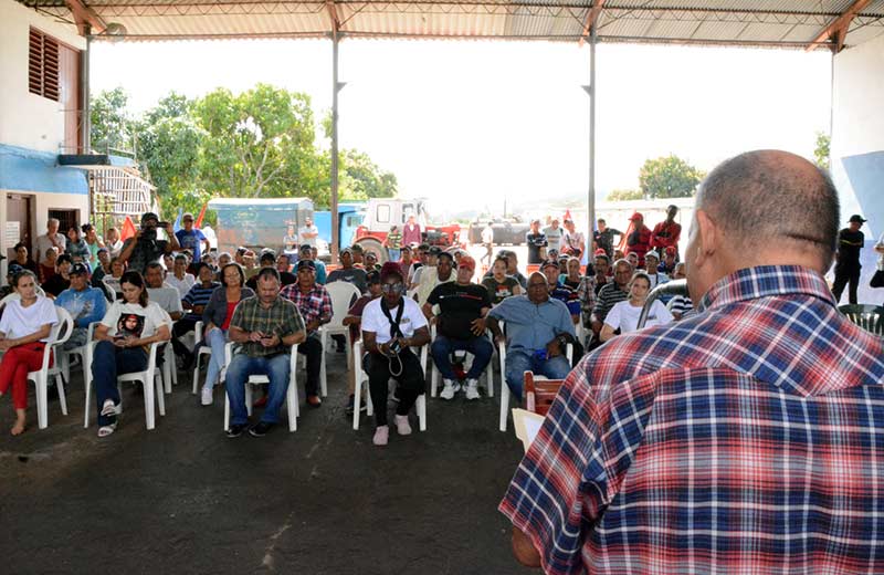 ferroviarios-de-holguin-festejan-su-dia