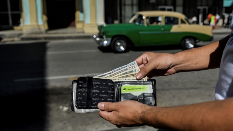 el-euro-y-el-dolar-marcan-records-en-el-mercado-informal-cubano