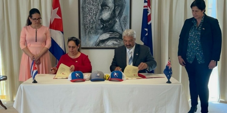 federacion-cubana-firma-un-acuerdo-con-australia-para-el-desarrollo-del-beisbol-5