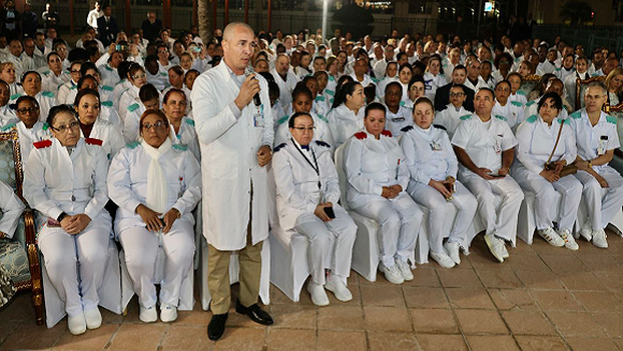 withholdings-of-70-percent-or-more-of-the-salaries-of-cuban-doctors-are-taxes,-says-the-cuban-government