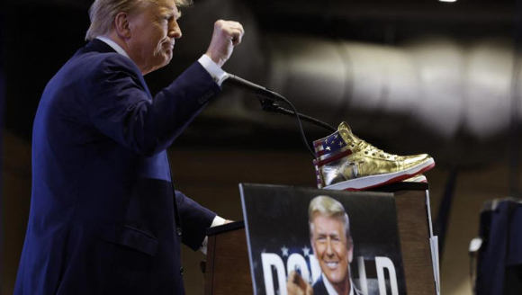 trump-lanza-nueva-marca-de-zapatillas-tras-millonaria-multa-de-un-juez