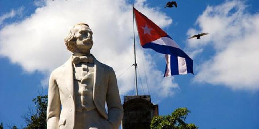 cuban-authorities-attend-tribute-to-father-of-homeland