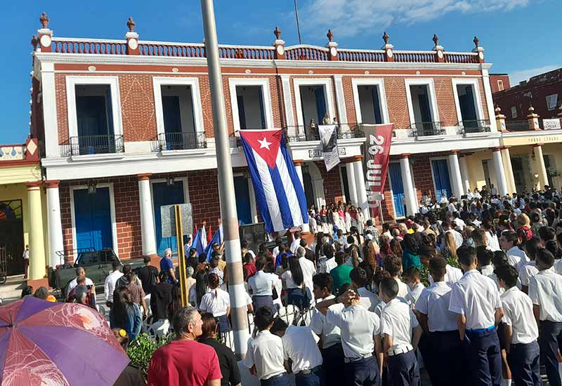 conmemoran-primer-discurso-del-comandante-en-jefe-en-holguin