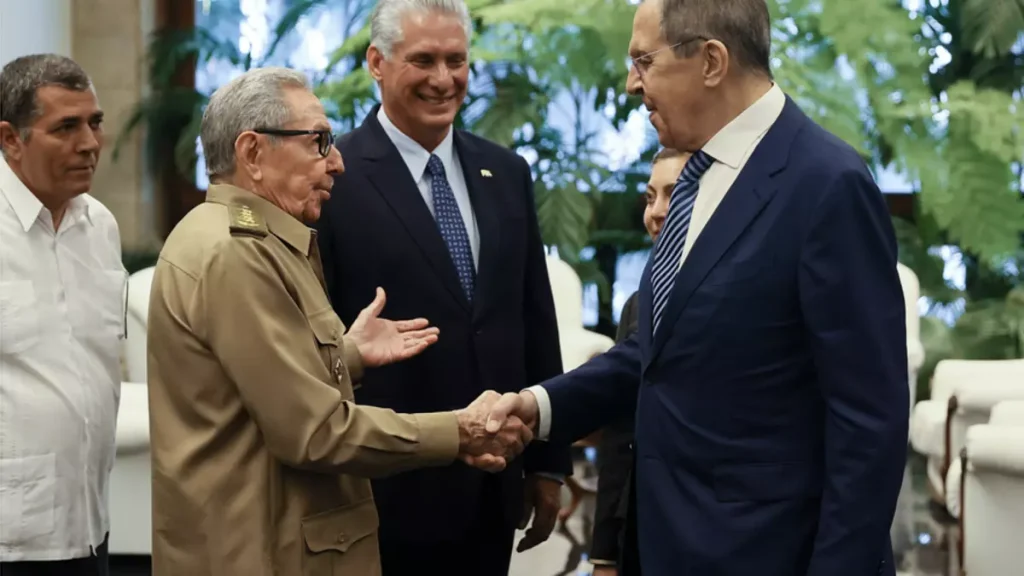 cuban-policies-move-to-the-rhythm-of-russian-demands