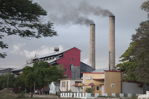 blackouts-have-reduced-sugar-production-by-half-in-the-‘colossus-of-cuba’