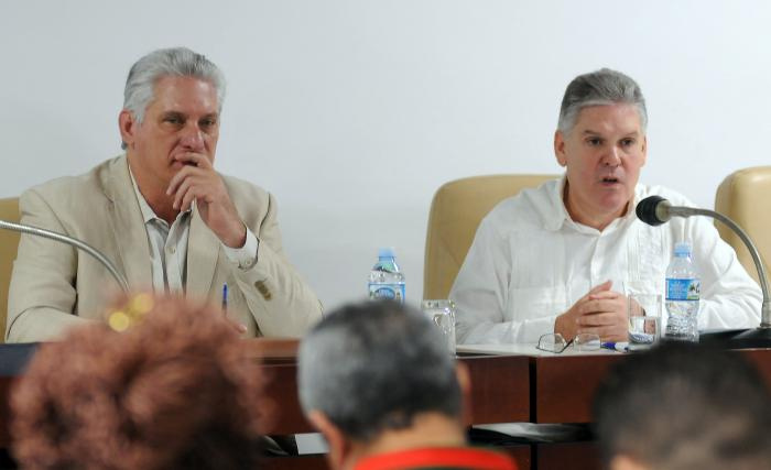 corruption-in-cuba:-sacrificing-gil-to-save-diaz-canel