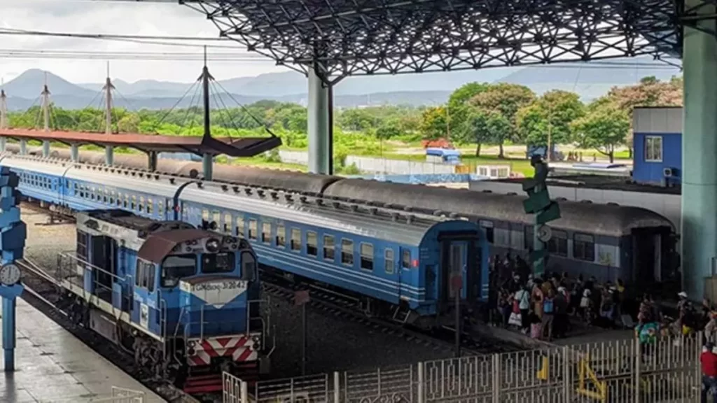 the-economic-debacle-accelerates-the-decline-of-rail-transport-in-cuba