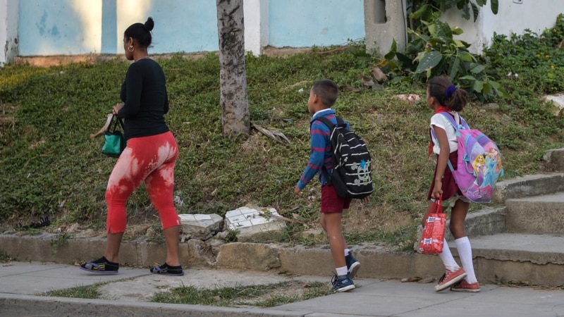 madres-cubanas-desesperadas-porque-no-tienen-desayuno-ni-merienda-para-sus-hijos