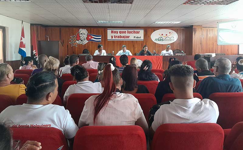 realizan-los-cdr-en-holguin-pleno-extraordinario