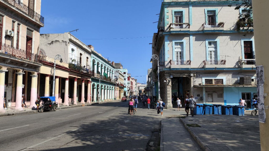 a-strong-smell-of-gas-alarms-the-residents-of-central-havana-and-the-authorities-do-not-respond