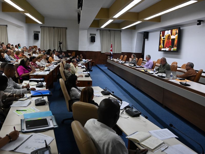 cuban-ministry-of-education-reviews-sector’s-priorities-in-the-country