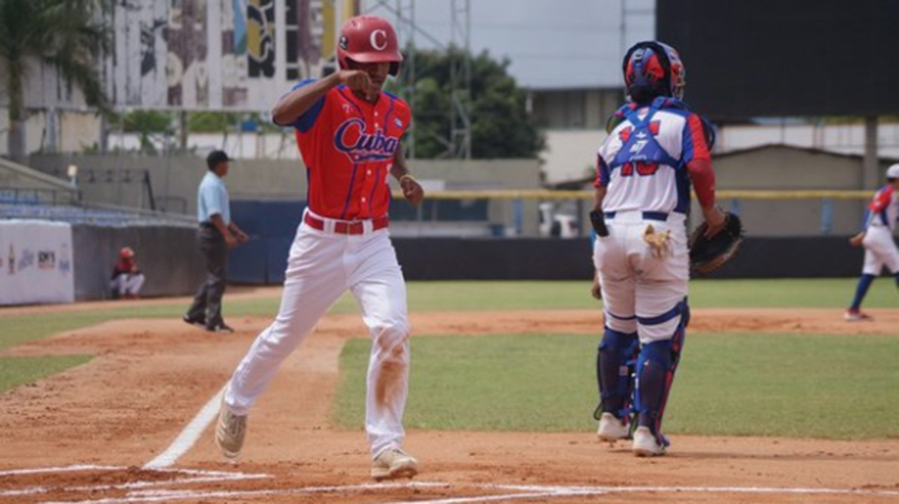 cuba-celebrates-trophies-for-two-baseball-players,-while-another-two-leave-the-island