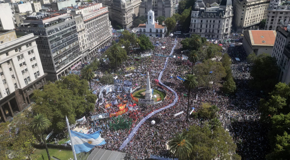 argentina-salio-masivamente-a-las-calles-a-48-anos-del-inicio-de-la-ultima-dictadura-militar