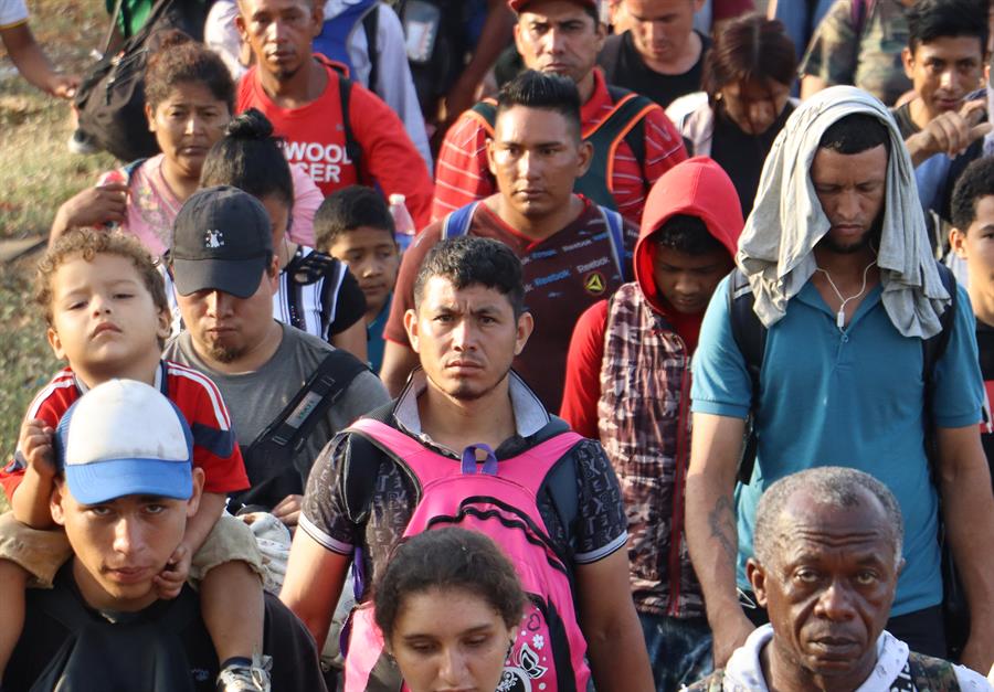 caravana-de-migrantes-pide-a-gobierno-mexicano-no-ser-detenida-en-su-trayecto-al-norte