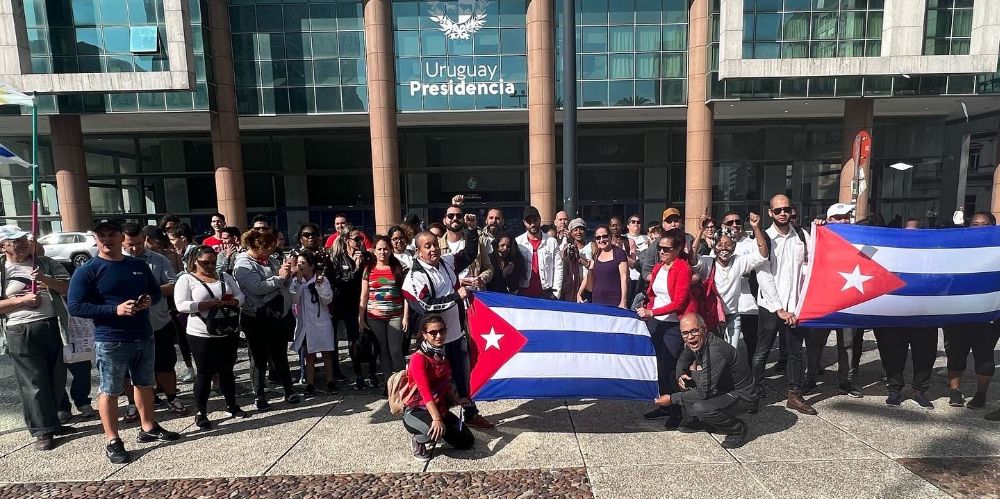 al-menos-5.000-cubanos-se-encuentran-en-un-“limbo-migratorio”-en-uruguay