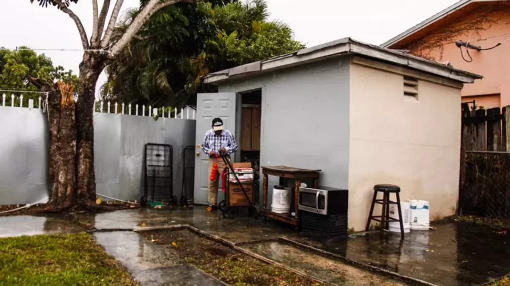 ‘how-much-do-you-pay-for-rent’-is-how-cubans-greet-each-other-in-miami