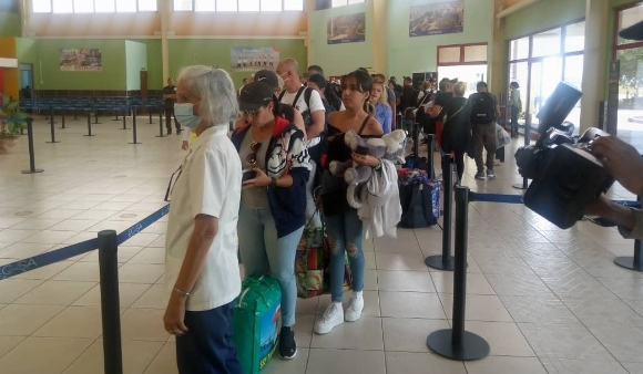 siguen-llegando-a-la-patria-cubanos-varados-en-haiti