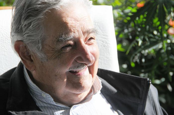 presidente-de-cuba-se-solidariza-con-mujica-por-su-enfermedad