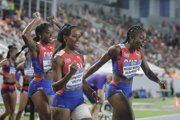 cuban-relay-teams-travel-to-bahamas-for-iaaf-world-relays