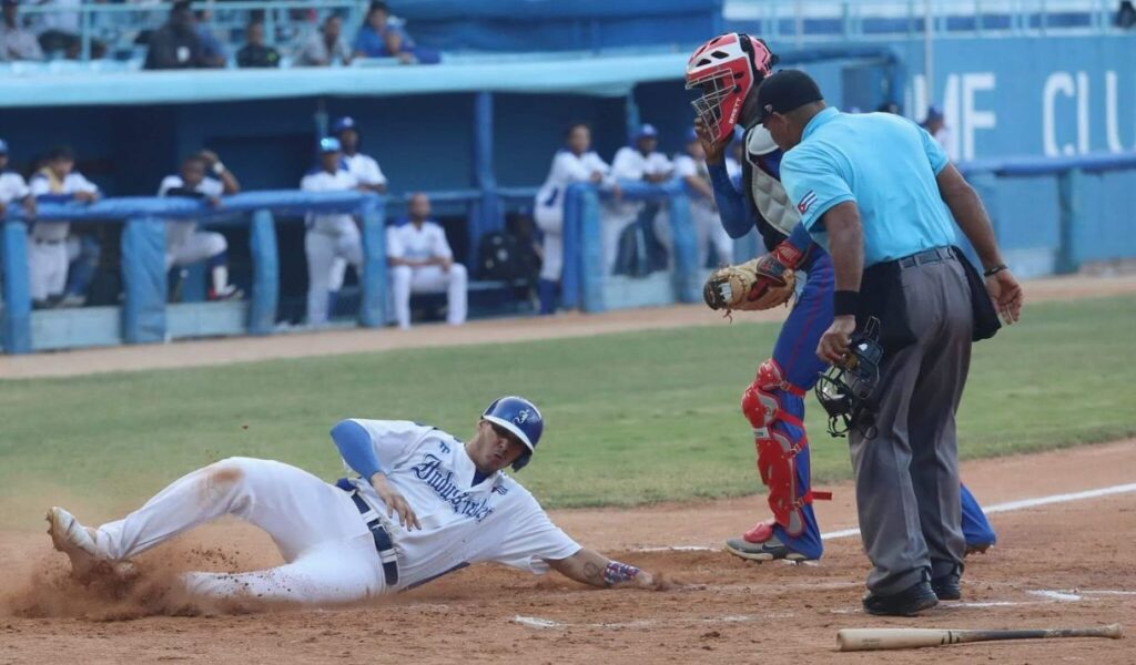 mediocridad-en-la-pelota-cubana:-nuevos-capitulos-de-la-serie-de-los-escandalos