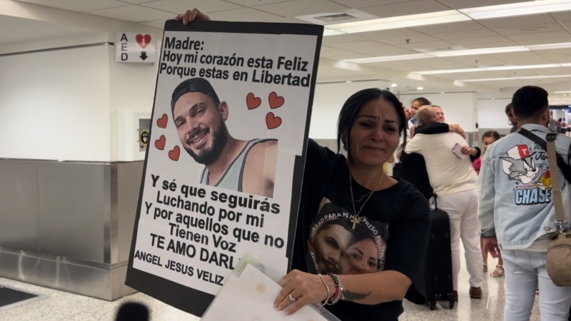 llega-a-miami-con-parole-humanitario-ailex-marcano,-madre-de-preso-politico-del-11j-(videos)