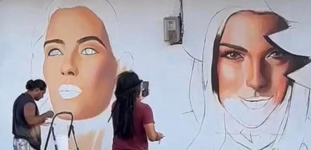 nicaraguan-artists-costly-mural-of-miss-universe