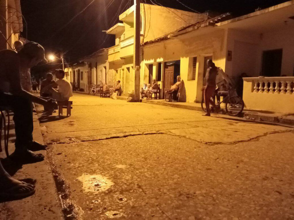 blackouts-are-suspended-in-sancti-spiritus-after-a-protest-on-the-camino-de-la-habana