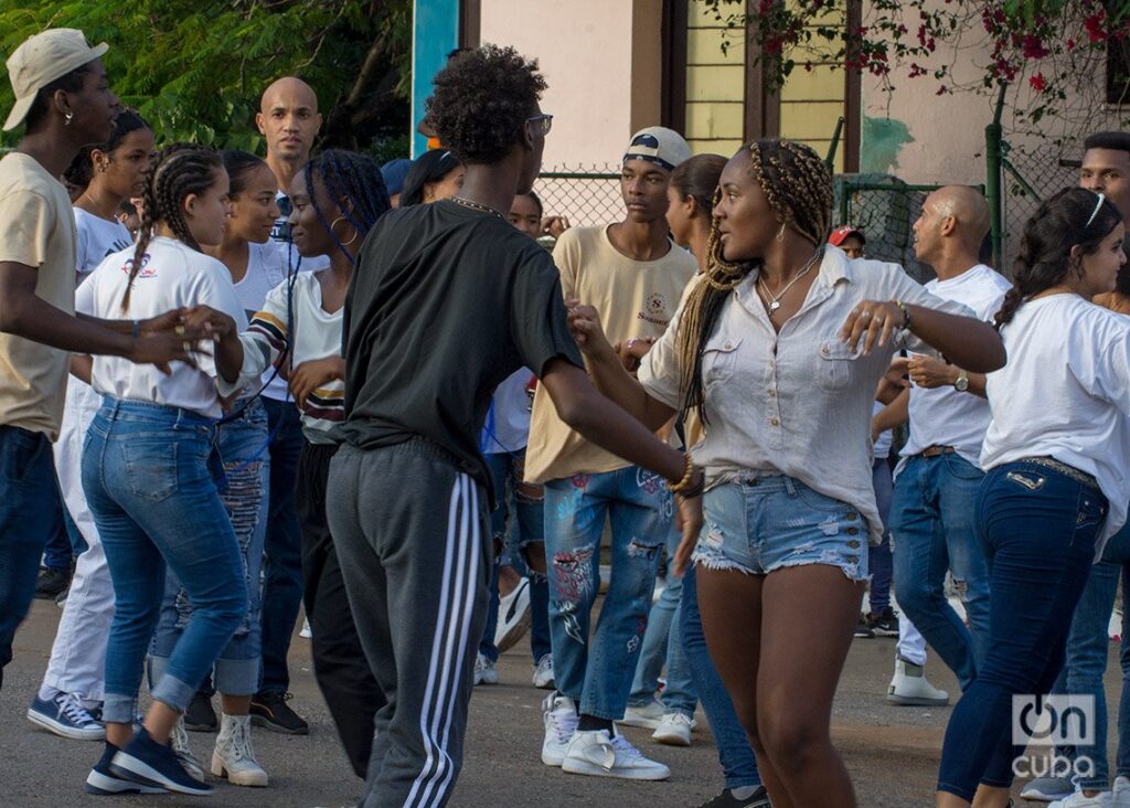 abre-en-la-habana-una-escuela-internacional-de-ruedas-de-casino