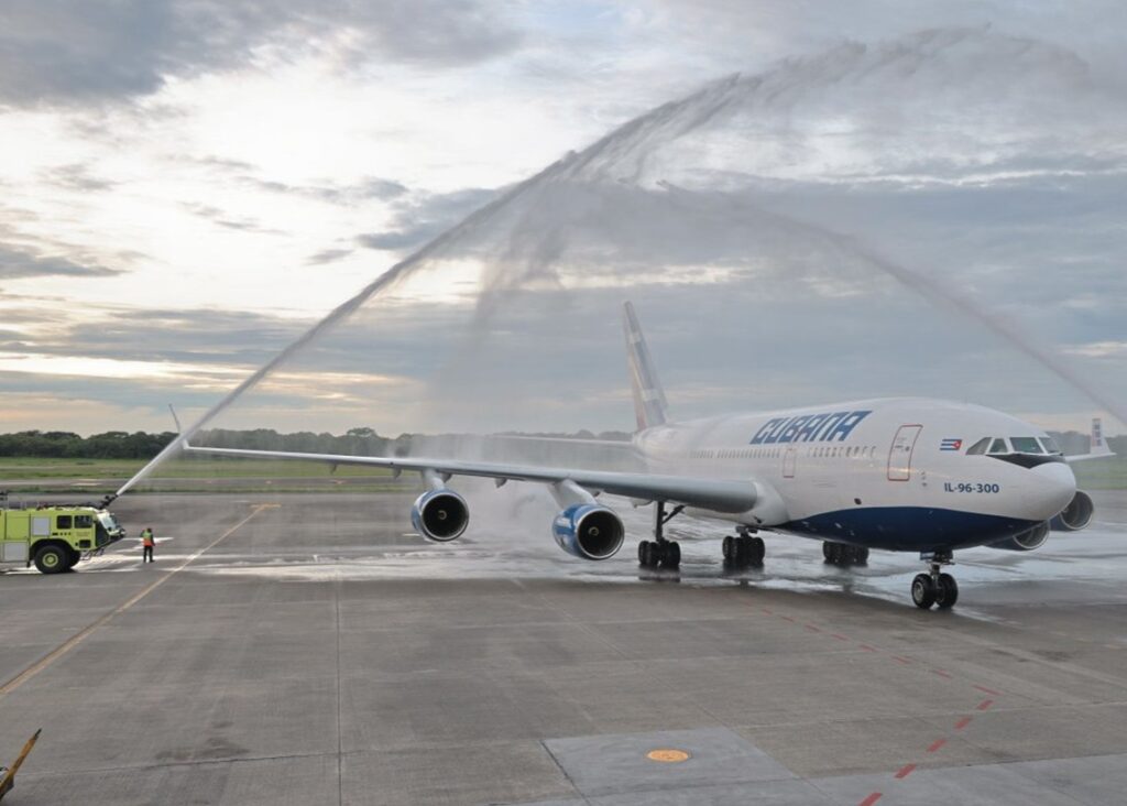 cubana-de-aviacion-reanuda-sus-vuelos-a-panama