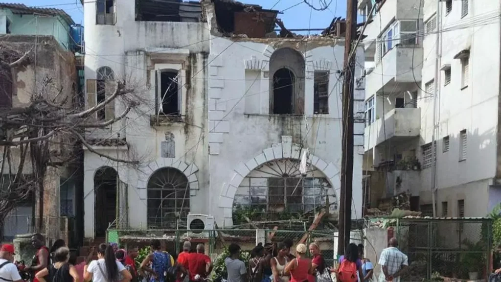 nineteen-partial-building-collapses-in-havana-neighborhoods