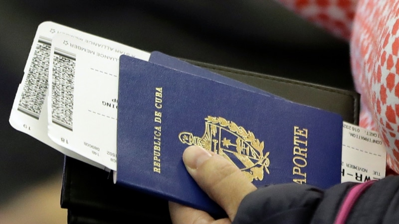 oficiales-de-inmigracion-de-cuba-explican-nuevas-leyes-de-migracion-y-extranjeria