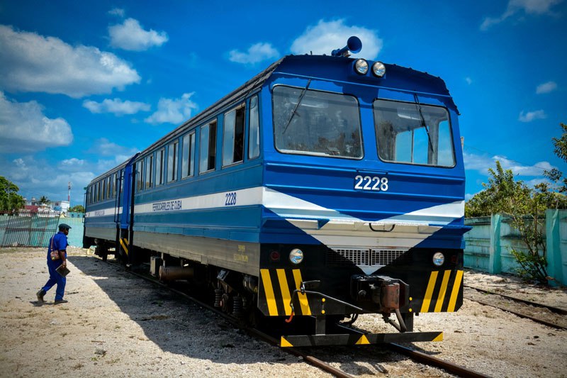 us.-blockade-tampers-with-rail-transport-in-eastern-cuba
