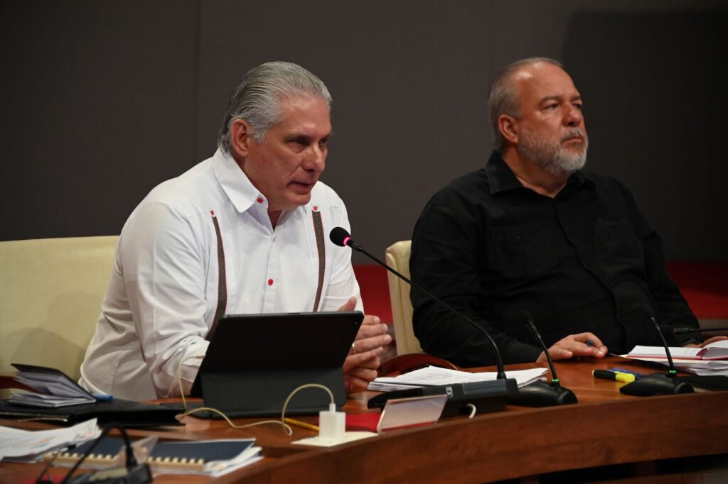 evalua-consejo-de-ministros-temas-de-vital-importancia-para-la-estabilizacion-de-la-economia-cubana