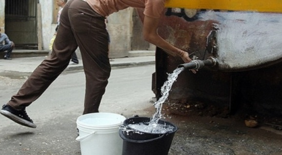 water-shortages-in-havana-continue-despite-repairs