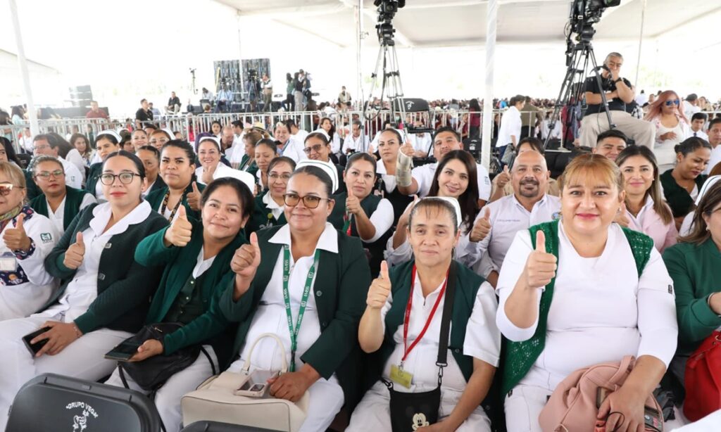 mexico-confirma-la-incorporacion-de-otros-2700-medicos-cubanos-a-su-sistema-de-salud